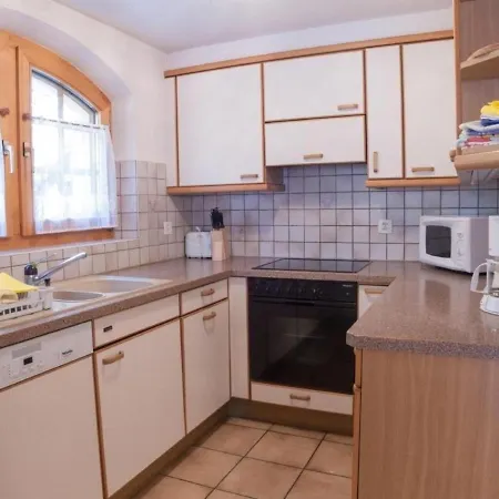 Apartment Geraumige Mit Garten, Zentral Und Ruhig Gelegen *